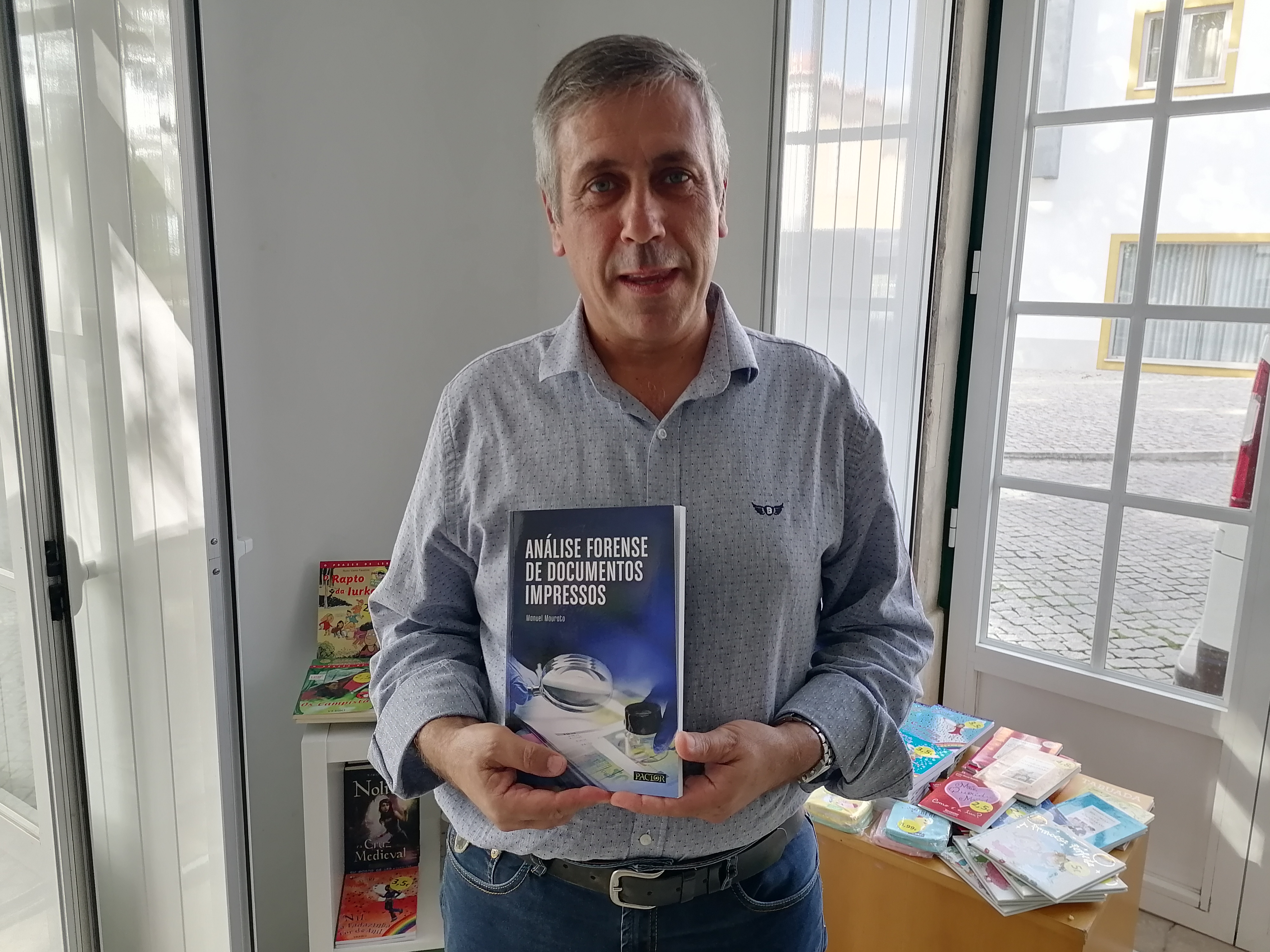 Manuel Mourato, um vereador especialista a descobrir falsificações